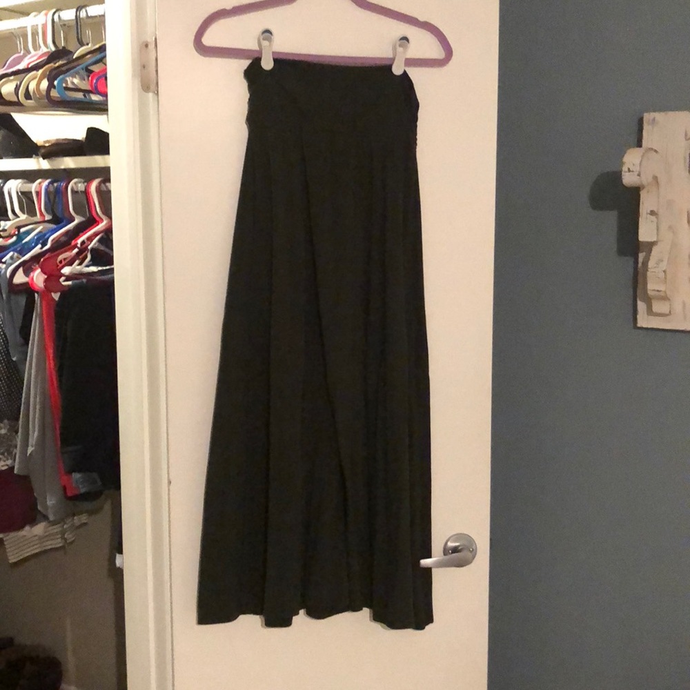 ⚡️24 SALE⚡️ Olive green maxi skirt